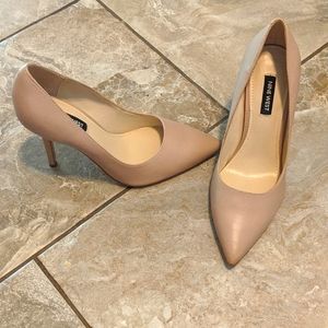 Nine west beige heels